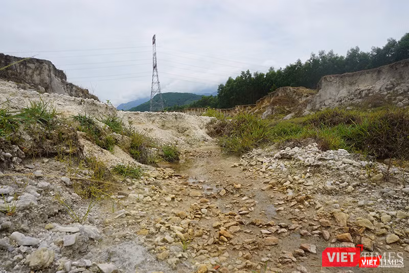 vt_mo dat set dai hung 2.png