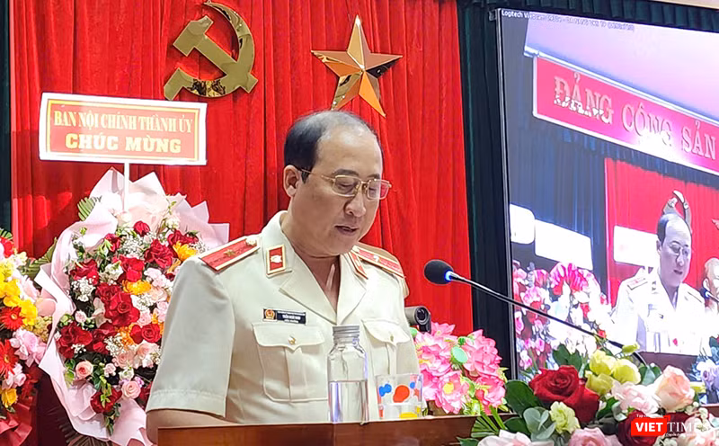 Ông Trần Hoài Nam phát biểu tại lễ công bố quyết định bổ nhiệm Viện trưởng Viện Kiểm sát nhân dân TP Đà Nẵng.
