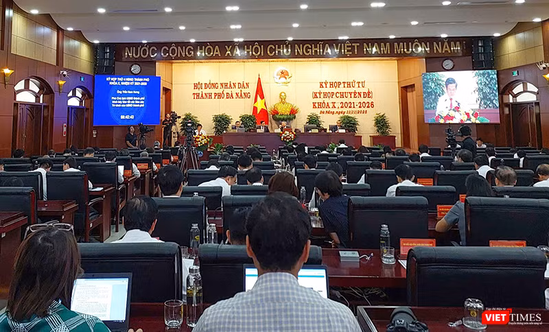 Quang cảnh tại Kỳ họp thứ 4 (kỳ họp chuyên đề), HĐND TP Đà Nẵng diễn ra sáng 11/11.