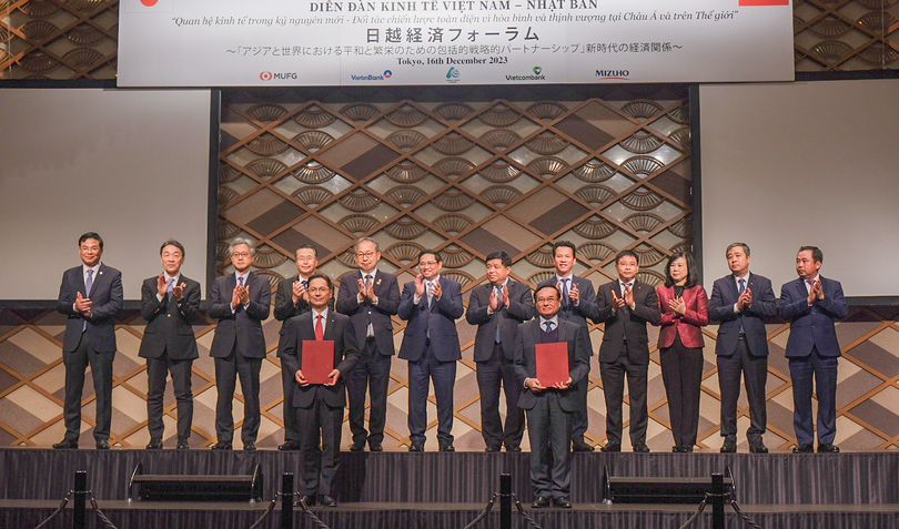 ĐH Đông Á và Tập đoàn Sun Frontier trao ký hợp tác đào tạo nhân lực chất lượng cao cho thị trường Nhật Bản tại diễn đàn kinh tế Việt Nam – Nhật Bản, trước sự chứng kiến của Thủ tướng Chính phủ Phạm Minh Chính, cùng đoàn cấp cao Việt Nam.