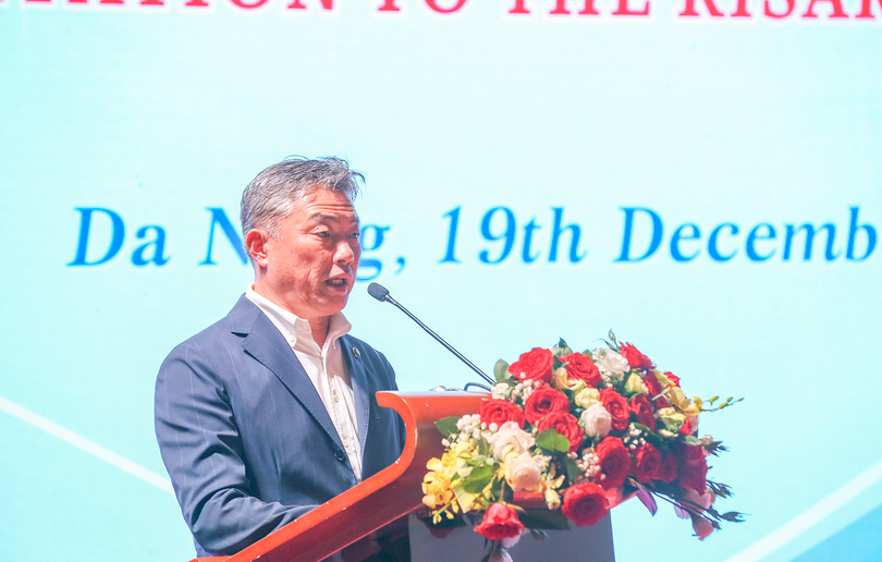 Ông Yoshikuni Wantanabe - Thị trưởng TP Kirasazu (Nhật Bản) phát biểu tại buổi xúc tiến du lịch TP Kirasazu với TP Đà Nẵng