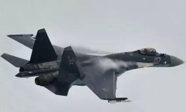 Máy bay chiến đấu Su-35 do Nga chế tạo. Ảnh: Sina.