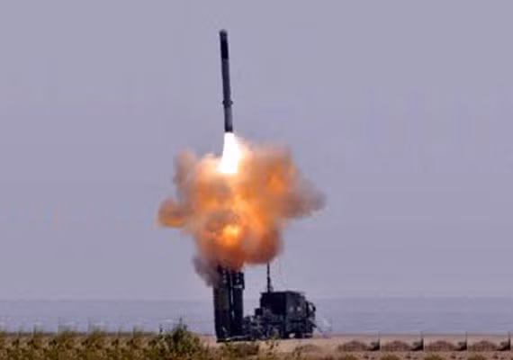 Tên lửa hành trình siêu âm BrahMos Ấn Độ.