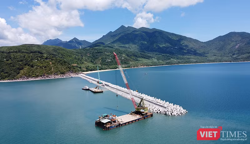 vt_cang lien chieu 1.png