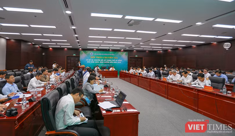 Quang cảnh Hội thảo chuyên gia về Đề án chuyển đổi số TP Đà Nẵng đến năm 2025, định hướng đến năm 2030 vừa diễn ra chiều ngày 22/3.