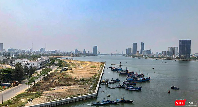 Một góc TP Đà Nẵng nhìn từ của sông Hàn