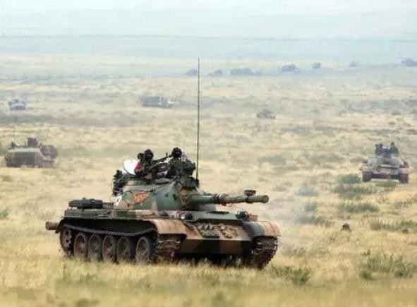 Lực lượng xe tăng Trung Quốc. Ảnh: China Online.