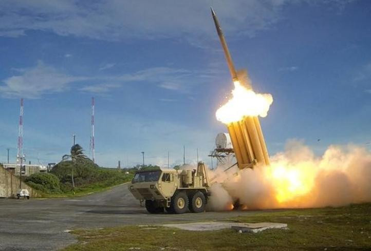 Hệ thống phòng thủ khu vực tầm cao đoạn cuối (THAAD) Mỹ. Ảnh: The Japan Times