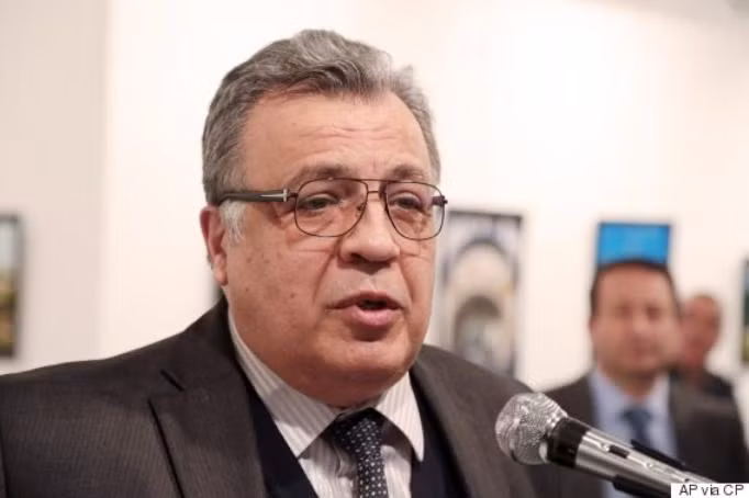 Đại sứ Nga tại Thổ Nhĩ Kỳ Andrey G. Karlov. Ảnh: Huffington Post