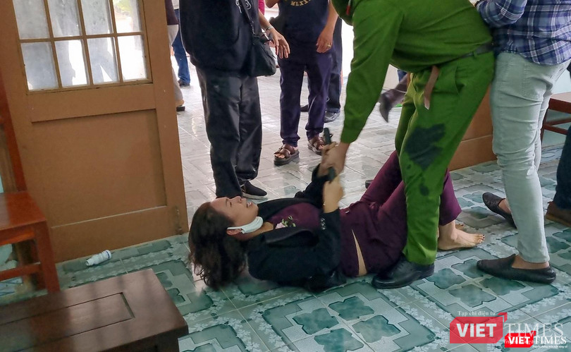 Vợ ông Cường cũng uống thuốc diệt côn trùng để tự tử nhưng bị ngăn cản