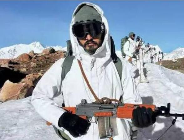 Binh sĩ Ấn Độ. Ảnh: Sina