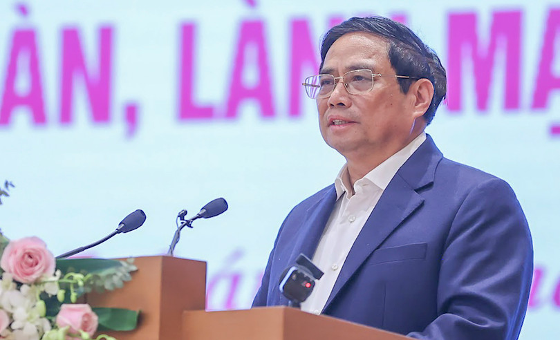 Thủ tướng Phạm Minh Chính phát biểu tại Hội nghị trực tuyến toàn quốc "tháo gỡ khó và thúc đẩy thị trường bất động sản phát triển an toàn, lành mạnh, bền vững" diễn ra sáng ngày 17/2 (Ảnh VGP/Nhật Bắc)