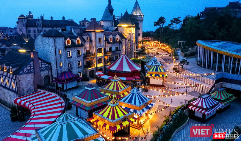 Một góc khu giải trí Sun World Ba Na Hills tại Đà Nẵng Một góc khu giải trí Sun World Ba Na Hills tại Đà Nẵng