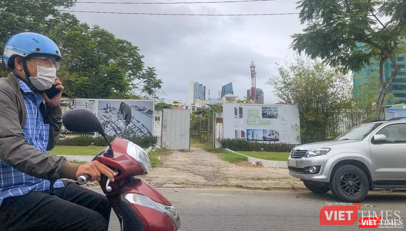 Dự án Trung tâm Thương mại, khách sạn và căn hộ cao cấp Viễn Đông Meridian tại khu đất 84 Hùng Vương, quận Hải Châu là điển hình cho dự án treo suốt nhiều năm qua