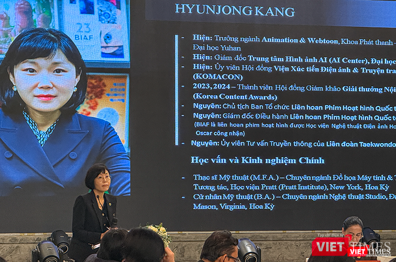 GS Kang Hyun-jong, Trưởng khoa Nhân vật và Hoạt hình, Đại học Yuhan (Hàn Quốc) hiến kế cho Đà Nẵng trong tiến trình phát triển công nghiệp văn hoá.