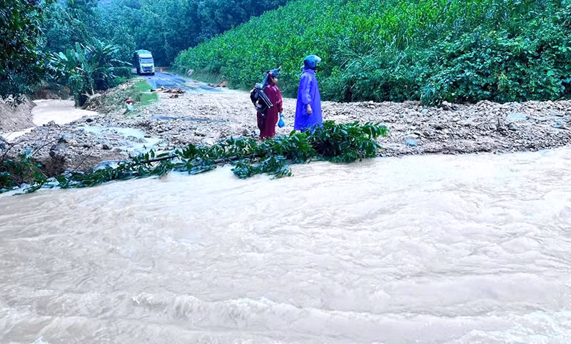 sat lo chia cat 1.png