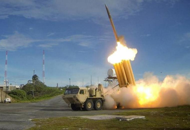 Hệ thống phòng thủ khu vực tầm cao đoạn cuối (THAAD) Mỹ. Ảnh: Reuters