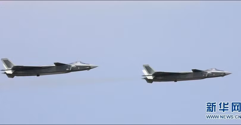 Máy bay chiến đấu J-20 tại Triển lãm hàng không Chu Hải, Trung Quốc ngày 1/11/2016. Ảnh: Tân Hoa xã