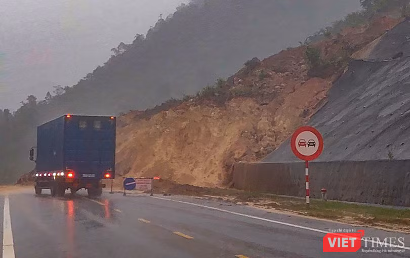 vt_sat lo la nga 2.png