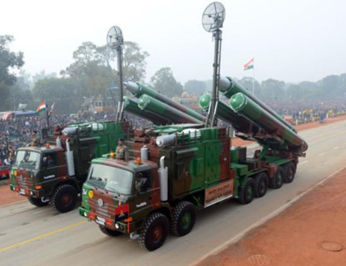 Tên lửa hành trình siêu âm BrahMos do Ấn Độ và Nga hợp tác sản xuất. Ảnh: Cankao.