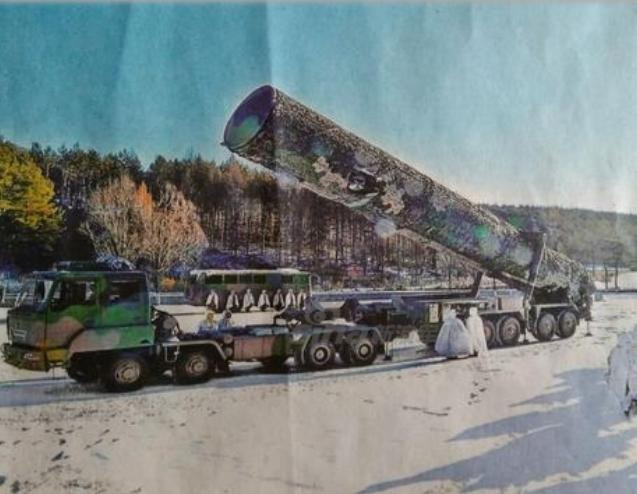 Tên lửa đạn đạo xuyên lục địa Đông Phong-31 Trung Quốc. Ảnh: Sina.