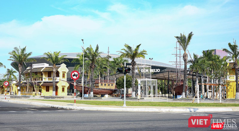 Khu vui chơi, giải trí trong nhà lớn nhất khu vực trở nên xơ xác