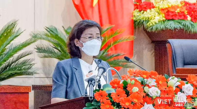 Bà Ngô Thị KIm Yến - Giám đốc Sở Y tế Đà Nẵng trả lời chất vấn tại Kỳ họp thứ 2 HĐND TP Đà Nẵng khoá X, nhiệm kỳ 2021-2026 diễn ra ngày 12/8. Bà Ngô Thị KIm Yến - Giám đốc Sở Y tế Đà Nẵng trả lời chất vấn tại Kỳ họp thứ 2 HĐND TP Đà Nẵng khoá X, nhiệm kỳ 2021-2026 diễn ra ngày 12/8.