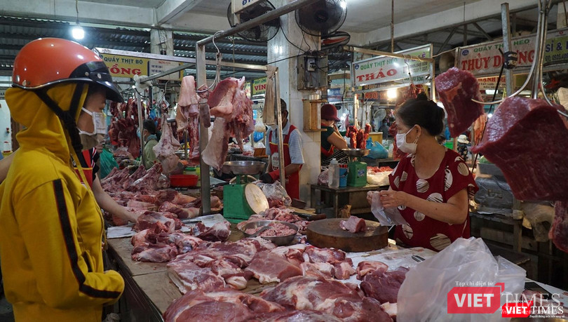 Chợ truyền thống ở Đà Nẵng trước lúc áp dụng phong toả tuyệt đối