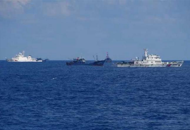 Đối đầu giữa Trung Quốc và Nhật Bản ở vùng biển đảo Senkaku. Ảnh: Trang tin Bộ Ngoại giao Nhật Bản/Đa Chiều