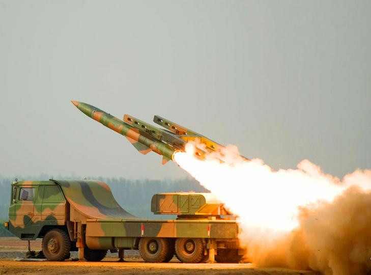 Tên lửa phòng không HQ-12 Trung Quốc. Ảnh: Thời báo Hoàn Cầu