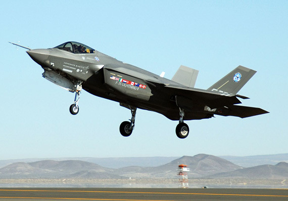 Máy bay chiến đấu tàng hình F-35 Mỹ