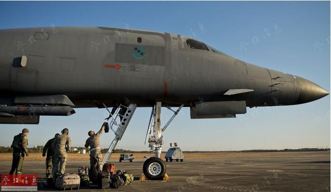 Máy bay ném bom B-1B tiến hành huấn luyện bảo trì ở căn cứ không quân Eglin Mỹ vào tháng 2/2015. Ảnh: Tin tức Tham khảo, Trung Quốc