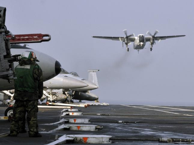 Quân đội Mỹ sẽ tiến hành phối hợp 2 chiến lược để đối phó Trung Quốc. Ảnh: dwnews