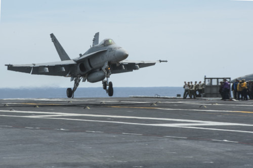 Máy bay trên tàu sân bay USS Carl Vinson Hải quân Mỹ (Ảnh tư liệu minh họa)