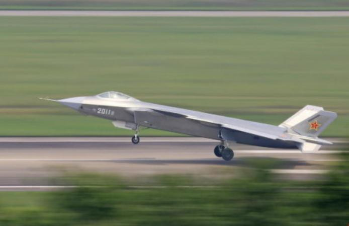 Máy bay chiến đấu J-20 số hiệu 2011 (ảnh tư liệu)