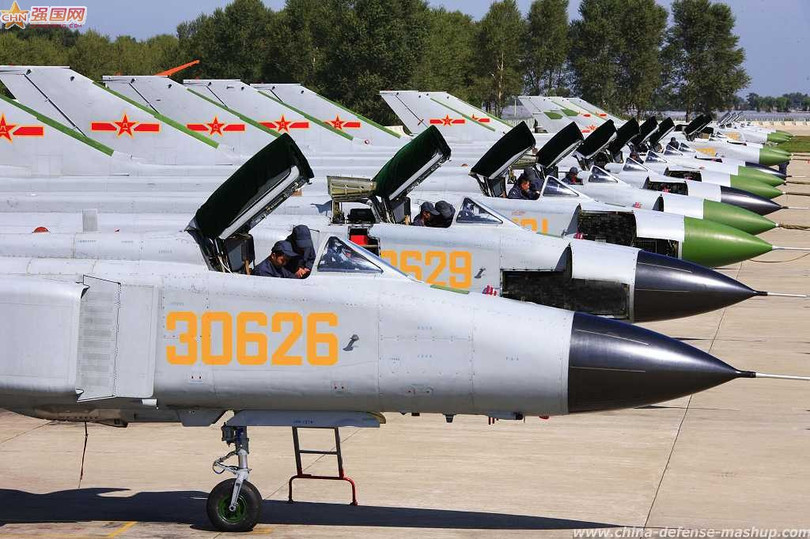 Máy bay chiến đấu J-8F Trung Quốc (ảnh tư liệu)