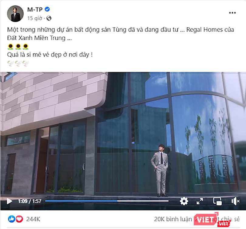 Nam ca sĩ bày tỏ sự thích thú với vẻ đẹp kiệt tác của Regal Victoria. Nam ca sĩ bày tỏ sự thích thú với vẻ đẹp kiệt tác của Regal Victoria.