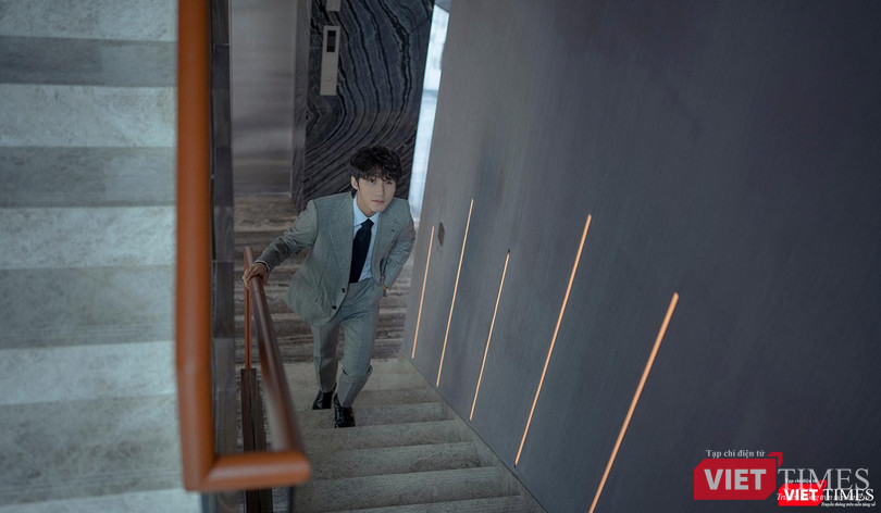 Regal Homes là thương hiệu nhà ở xa xỉ nhất và đẳng cấp nhất mà Sơn Tùng M-TP chính thức đầu tư hợp tác chiến lược sau nhiều năm hoạt động nghệ thuật và kinh doanh. Regal Homes là thương hiệu nhà ở xa xỉ nhất và đẳng cấp nhất mà Sơn Tùng M-TP chính thức đầu tư hợp tác chiến lược sau nhiều năm hoạt động nghệ thuật và kinh doanh.