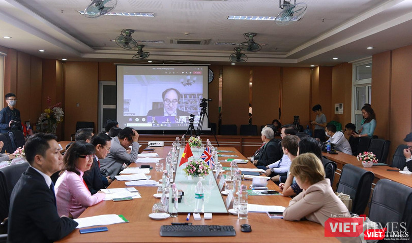 Quang cảnh buổi ký kết trực tuyến Quang cảnh buổi ký kết trực tuyến