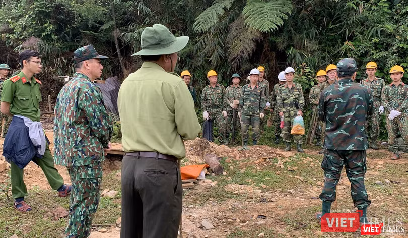 Bộ Chỉ huy Quân sự TP Đà Nẵng triển khai lực lượng tại các bãi vàng trái phép