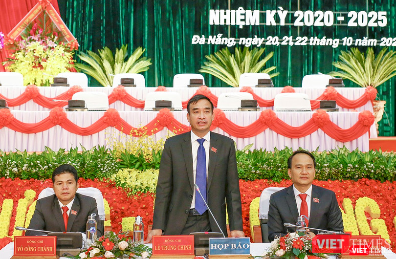 Ông Lê Trung Chinh – Phó Bí thư Thành uỷ Đà Nẵng, Phó Chủ tịch Thường trực UBND TP Đà Nẵng chỉ trì buổi họp báo Ông Lê Trung Chinh – Phó Bí thư Thành uỷ Đà Nẵng, Phó Chủ tịch Thường trực UBND TP Đà Nẵng chỉ trì buổi họp báo