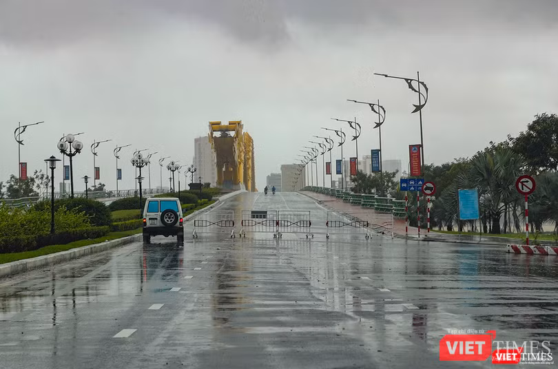 Cầu Rồng và nhiều cây cầu khác bị cấm lưu thông