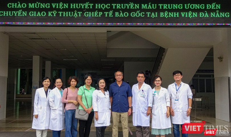 Ê kíp y bác sĩ của Viện Huyết học - Truyền máu Trung ương chuyển giao kỹ thuật ghép tế bào gốc cho Bệnh viện Đà Nẵng
