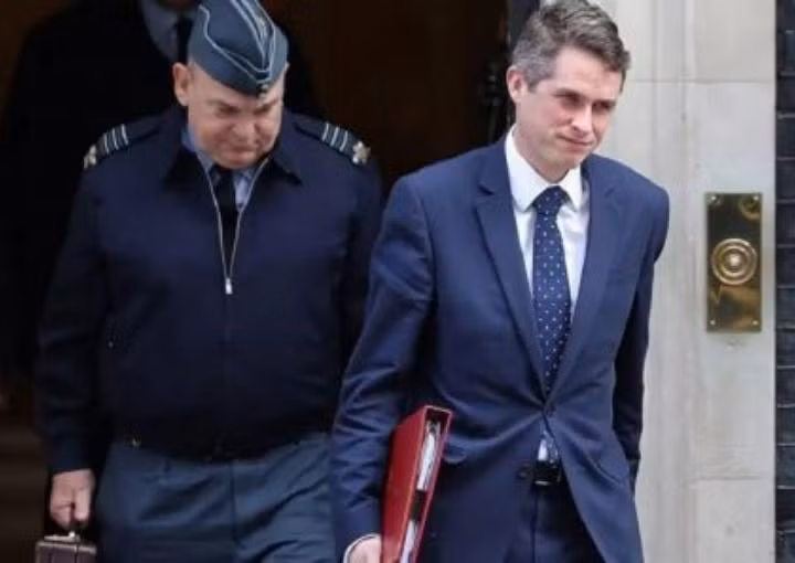 Bộ trưởng Quốc phòng Anh Gavin Williamson luôn muốn can thiệp vào vấn đề Biển Đông. Ảnh: People.