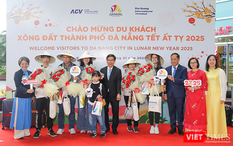 vt_du khach xong dat 2.png