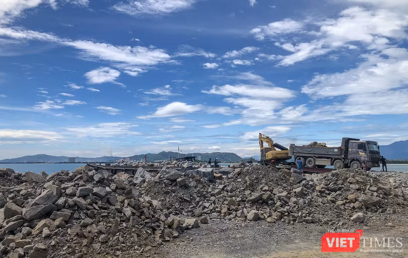 vt_cang lien chieu 5.png