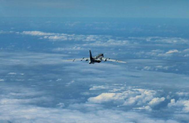 Máy bay ném bom H-6K Không quân Trung Quốc tiến hành 