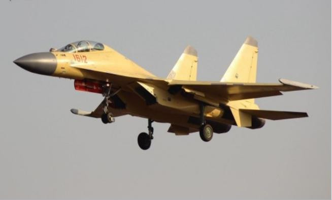 Máy bay chiến đấu J-16 Trung Quốc. Ảnh: Sina