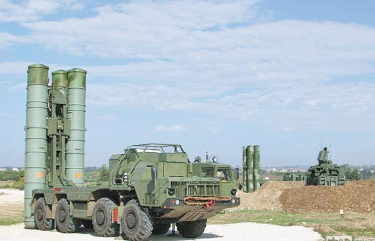 Tên lửa phòng không S-400 Nga. Ảnh: Chinatimes.