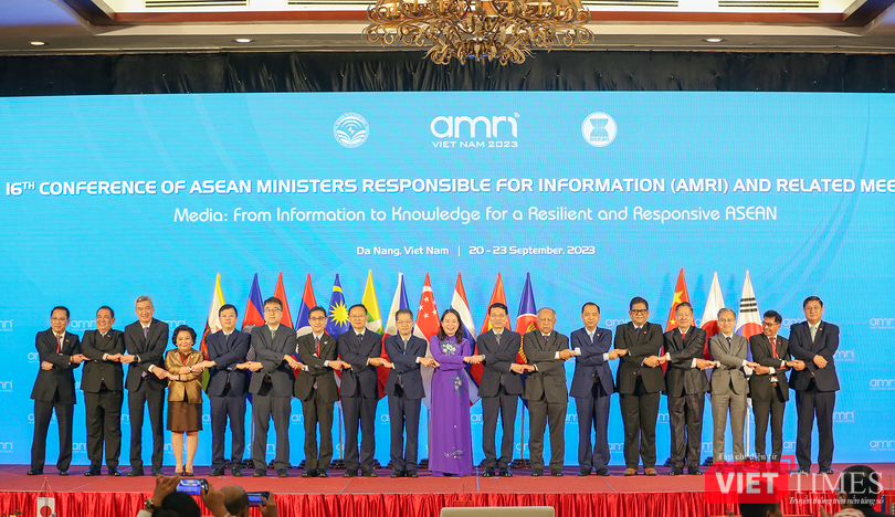 vt_khai mac amri 6.png